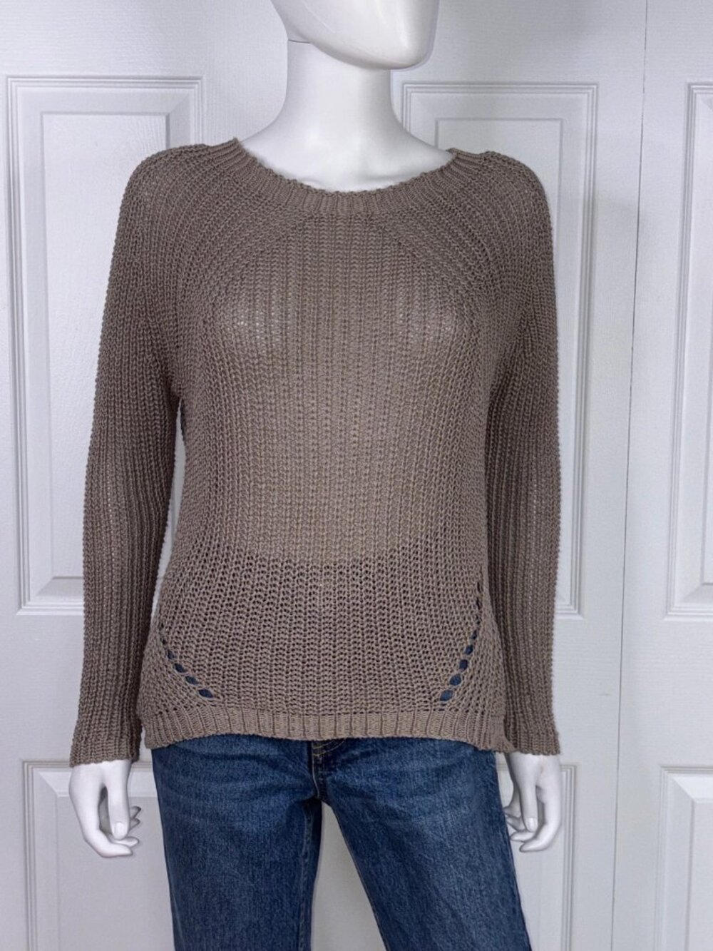 SIMONS women's knit sweater size small